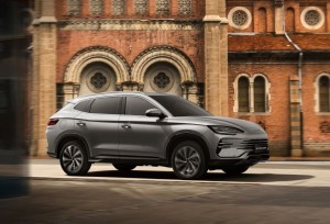 BYD Việt Nam đón nhận Top 10 thương hiệu hàng đầu Việt Nam và Top 10 dịch vụ hoàn hảo 2025 BYD Sealion 6 bàn giao 1.000 xe sau ba tháng ra mắt tại Việt Nam