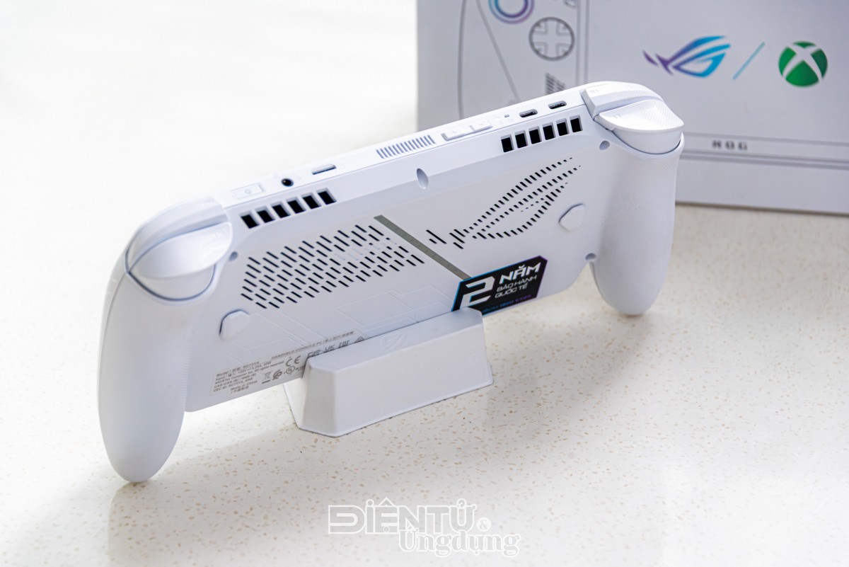 ASUS ROG Xbox Ally và ROG Xbox Ally X chính thức lên kệ ASUS ROG Xbox Ally và ROG Xbox Ally X chính thức lên kệ