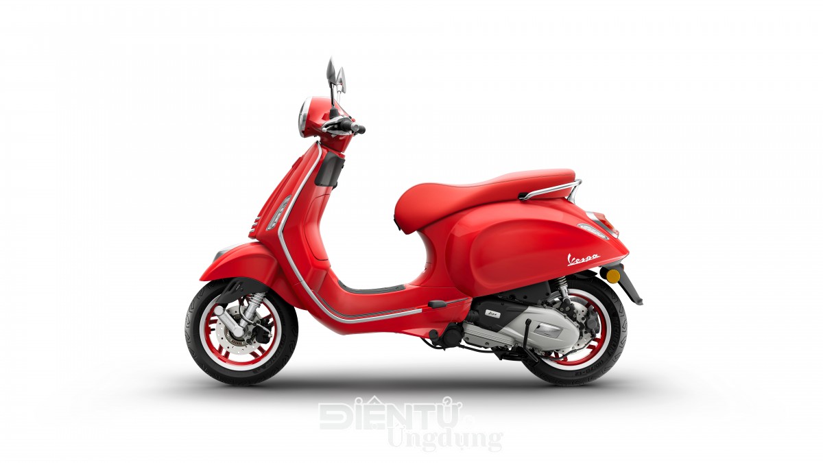 Vespa Primavera 80th