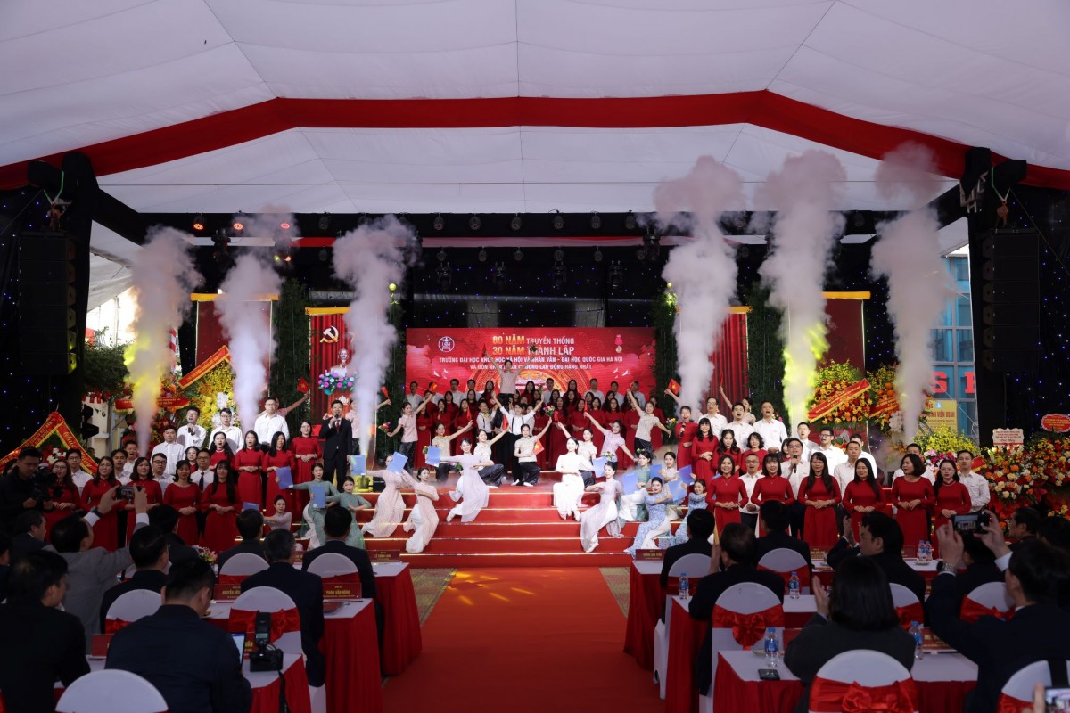 Hào khí 80 năm Văn khoa: Từ sắc lệnh lập quốc đến vị thế đại học tinh hoa Hào khí 80 năm Văn khoa: Từ sắc lệnh lập quốc đến vị thế đại học tinh hoa