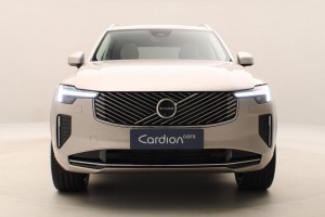 Volvo XC90 Ultra B5 mở đặt cọc tại Việt Nam với mức giá thấp hơn bản xe cũ