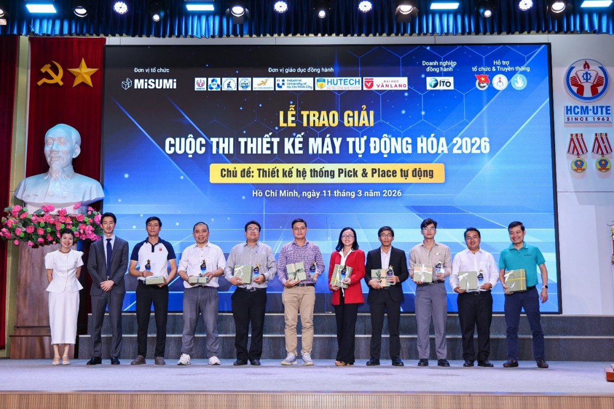 267 sinh viên tham gia cuộc thi thiết kế máy tự động hóa theo tiêu chuẩn toàn cầu