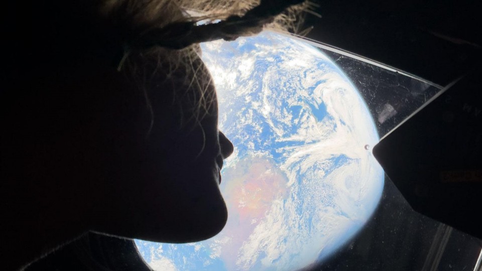 Artemis II tiến vào 