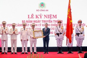 Thủ tướng yêu cầu phát triển VNeID thành nền tảng số quốc gia