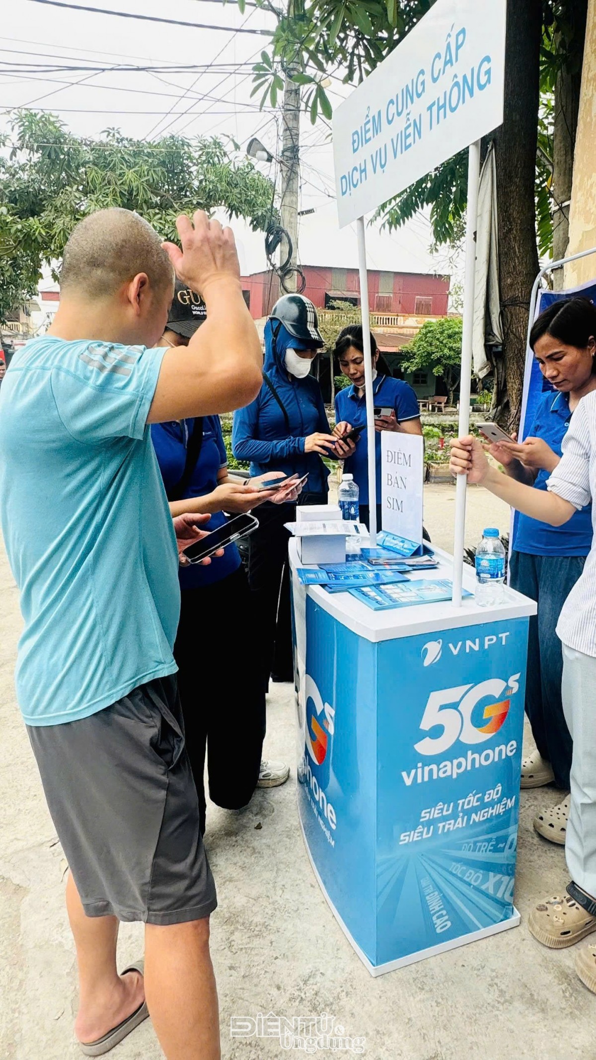 Thuê bao VinaPhone sẽ có 2 tháng để hoàn thành công tác xác thực TTTB Thuê bao VinaPhone sẽ có 2 tháng để hoàn thành công tác xác thực TTTB