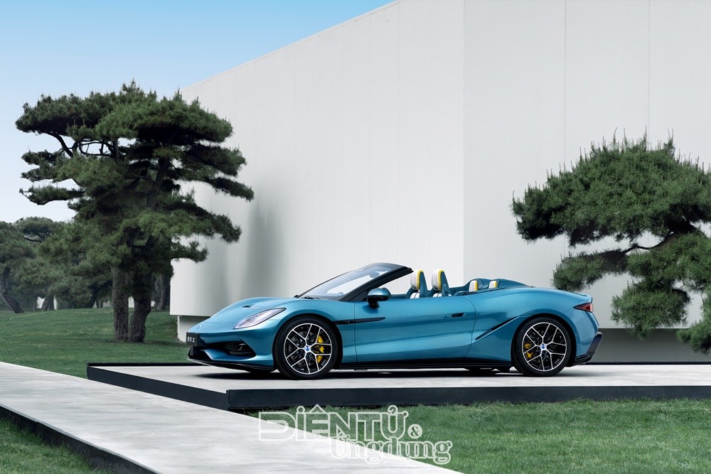 BYD ra mắt siêu xe điện 1.000 mã lực và phiên bản thương mại xe nhanh nhất thế giới tại Bắc Kinh