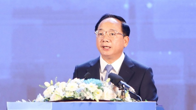 bao chi cach mang giu vung ly tuong giua lan song cong nghe