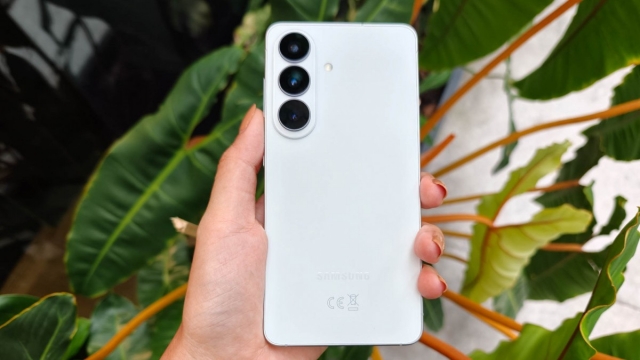 Samsung Galaxy S26 5G: Chiếc điện thoại cho phái nữ với thiết kế nhỏ gọn, AI đa nhiệm