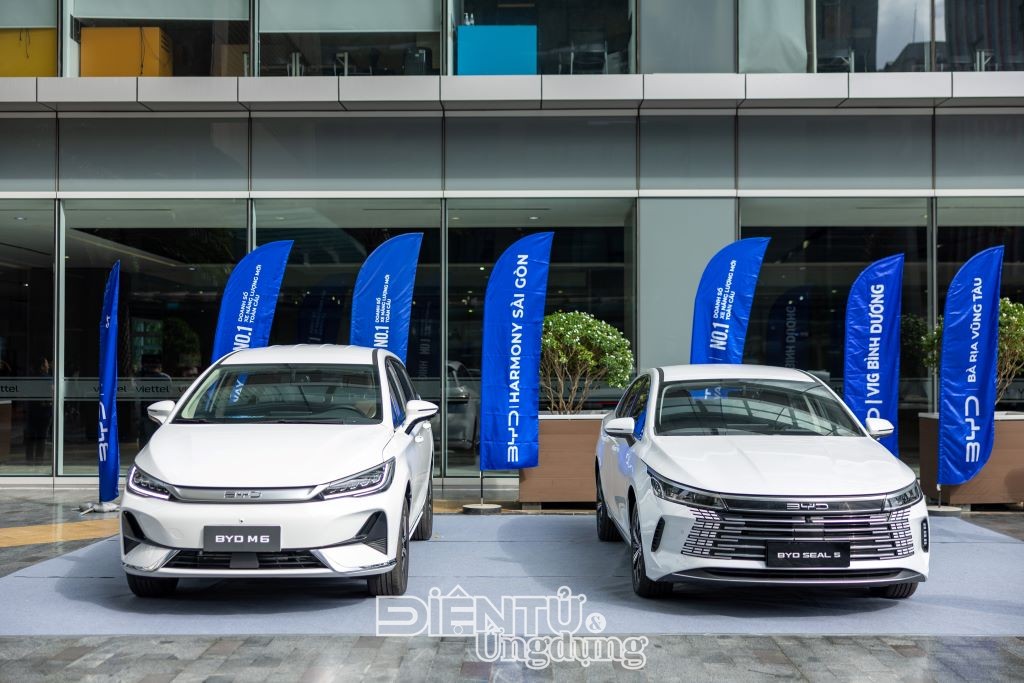 BYD Fest 102 Mùa 2: BYD bắt tay Grab, ưu đãi xe điện tới 125 triệu đồng BYD Fest 102 Mùa 2: BYD bắt tay Grab, ưu đãi xe điện tới 125 triệu đồng
