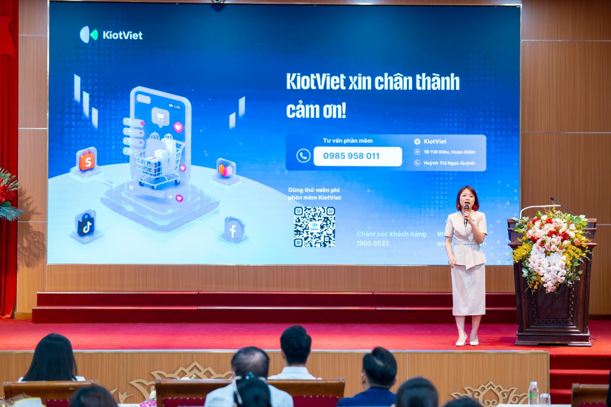 Gần 200 hộ kinh doanh tại xã Thanh Trì,  được hỗ trợ chuyển đổi số