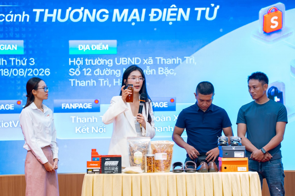 Gần 200 hộ kinh doanh tại xã Thanh Trì,  được hỗ trợ chuyển đổi số