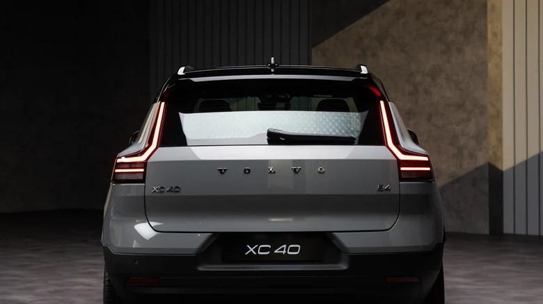 Volvo XC40 2028 trình làng diện mạo mới, tạm biệt bản chạy điện EX40