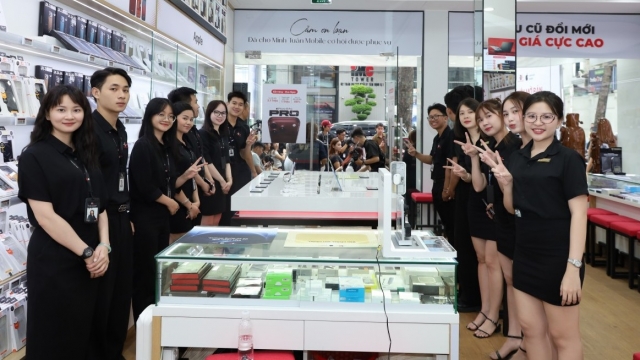 Minh Tuấn Mobile mở bán iPhone Duo, tiếp tục cam kết "Hẹn sao. Giao vậy. Không điều kiện”